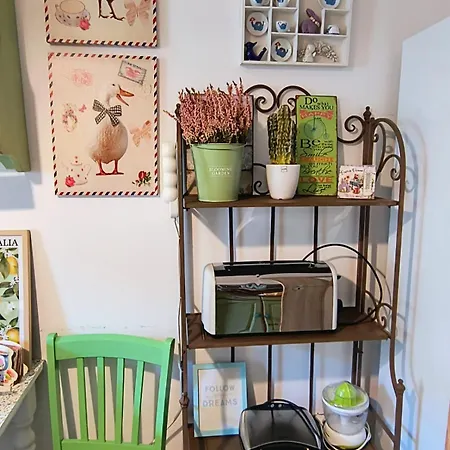 Apartment Sweet Garden